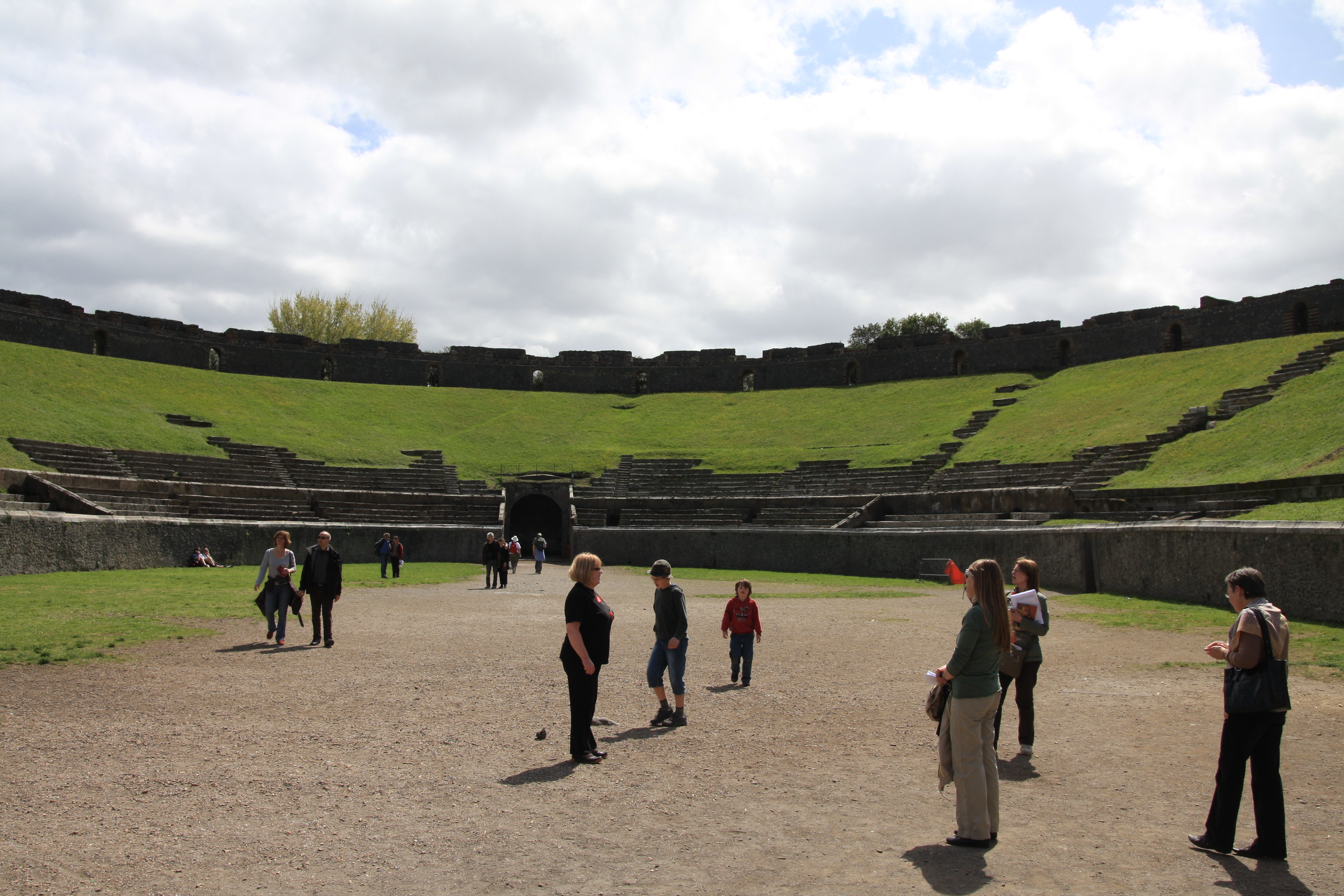 2010 pompeju amfiteatras
